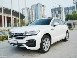 SUV cao cấp nhập khẩu nguyên chiếc