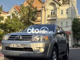 Toyota Fortuner 2010 2.7V 4x4 AT - 105000 km