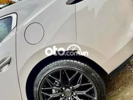 Mazda 3 2025 2600 km vàng ánh kim