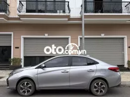 Toyota Vios màu Bạc