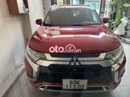 Mitsubishi Outlander 2.0 CVT 2022 Đỏ