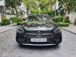 Mercedes-Benz E300 2021