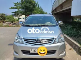 Toyota Innova 2010 Bạc