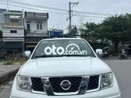 Nissan Navara 2 cầu điện Trắng