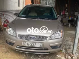 Ford Focus 2005 Vàng cát