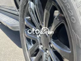 Ford Everest 2021 Đen 7 chỗ