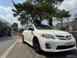 Toyota Corolla Altis 2.0V 2010