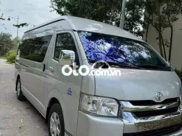 toyota hiace dầu 2018.