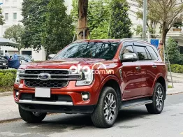 Ford Everest 2023 Titanium Đỏ