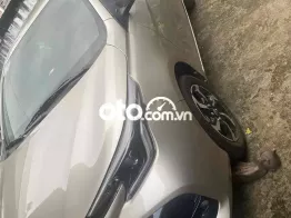 Toyota Vios 2024 E MT 13000 km Vàng cát