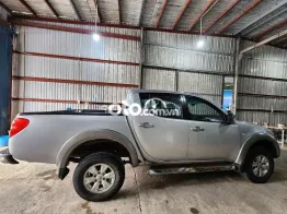 Mitsubishi Triton 2009, số tự động, máy dầu 2.4