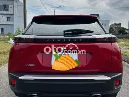 Peugeot 2008 màu Đỏ 5 chỗ