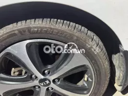 KIA Rondo 2016 Tự động