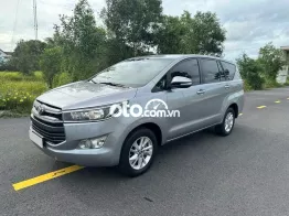 Bán Toyota Innova 2017 Số sàn Xám