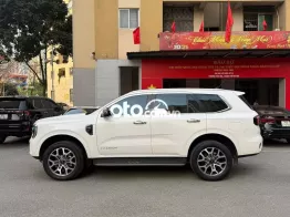 Ford Everest 2022 2.0 4x2 Titanium