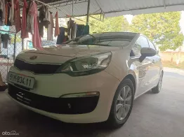 Kia Rio 2015 số sàn tại Bình Dương