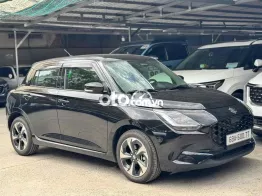 Suzuki Swift Hybrid 2025 Đen 60 km siêu đẹp