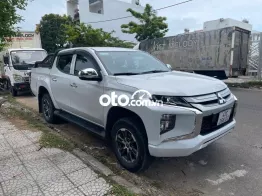 Mitsubishi Triton 2022 Trắng