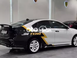 Kia Cerato số tự động Trắng