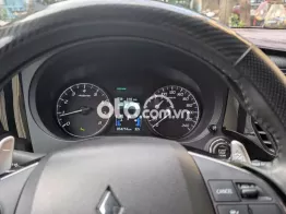 Mitsubishi Outlander Pre 2020 Trắng