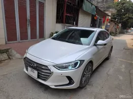 Hyundai Elantra 2017 tại Hà Nội