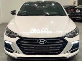 Hyundai Elantra Sport 1.6 Turbo Trắng