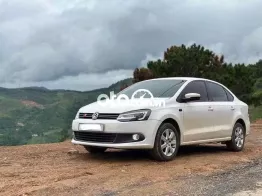 Volkswagen Polo Sedan 2015 Trắng chính chủ