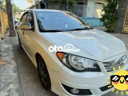 Hyundai Avante màu Trắng