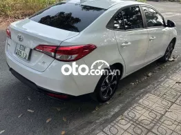 Toyota Vios 2024 E std Trắng