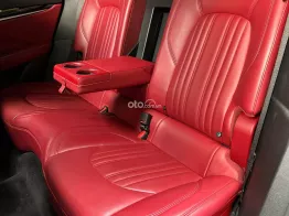 Đen/nội thất đỏ Sport Limited