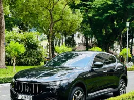 Đen/nội thất đỏ Sport Limited