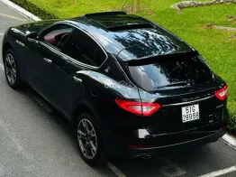 Đen/nội thất đỏ Sport Limited