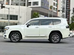 Xe trắng nội thất kem