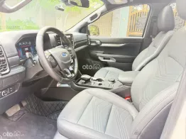 FORD EVEREST TITANIUM BI-TURBO 2025 Xe lướt 5.000km