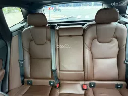 Volvo xc60 b6 sx 2023 odo lướt 1v7