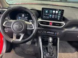 Màu đỏ nóc đen odo 2v3 km