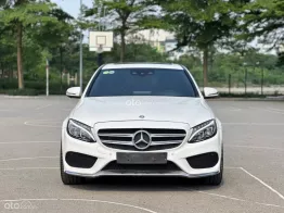 Màu trắng nội thất đỏ rất mới