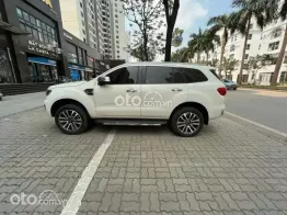 Chính chủ bán xe Ford Everest Titanium 2.0 AT 4x2 2022 - 890tr