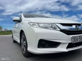Biển Hà Nội trắng Ngọc Trinh full option
