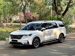 Kia Carnival 2.2D Premium 7S - 2023 Màu: Trắng ODO: 71,000 Km Giá: 1tỷ095 Triệu tl Trang bị: LED bi cầu