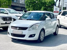 Xe tại Hãng, đủ hồ sơ sang tên