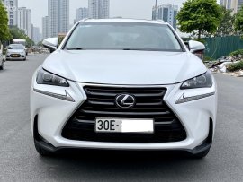 Màu trắng, nội thất nâu da bò trẻ trung