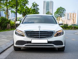 Xe đẹp xuất sắc, xe chạy 2 vạn, hỗ trợ trả góp 70% giá trị xe