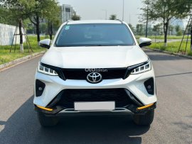 Toyota Fortuner 2.4 AT Legender 2021