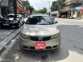 Sedan 5 chỗ giá rẻ, máy số ngon, thân vỏ chắc chắn