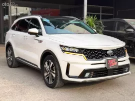 2.2D Signature AWD 6 ghế