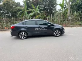 Sedan số tự động đời 2015, xe nhập khẩu tên tư nhân biển 30. Xe đẹp tắt nắng, zin về máy số k