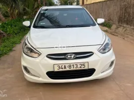 Accent cũ giá rẻ, accent số tự động hơn 200 triệu