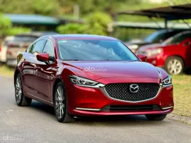 Số tự động, màu đỏ, odo 25,000 km
