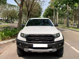Số tự động, máy dầu, 2 cầu, màu trắng